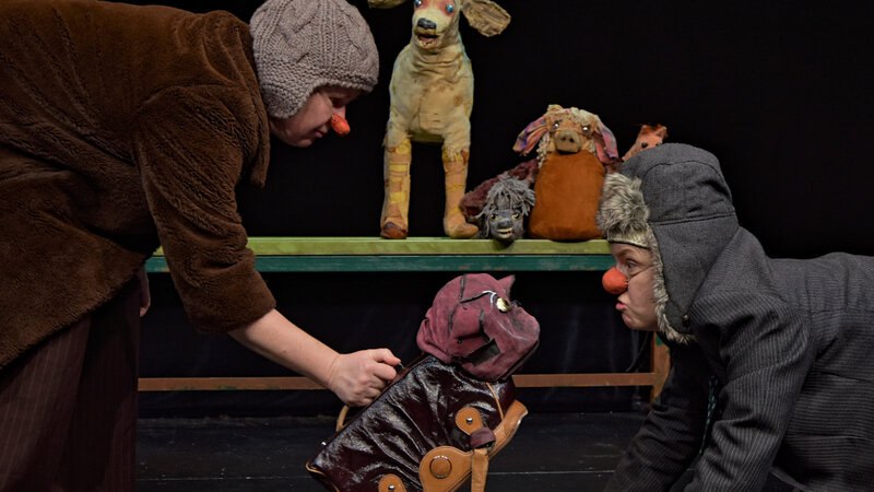 Wuff – Wer rettet die Welt?, © FITZ Das Theater animierter Formen Wuff – Wer rettet die Welt?, © FITZ Das Theater animierter Formen