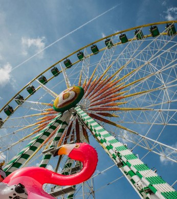 Wasen Stuttgart, Riesenrad und Ballons, &copy; in.Stuttgart, Sascha Feuster