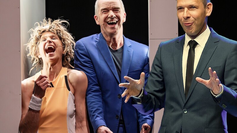 Ursus, Nadeschkin, and Helge Thun Split It Evenly, © Theaterhaus Stuttgart e.V. Ursus, Nadeschkin, and Helge Thun Split It Evenly, © Theaterhaus Stuttgart e.V.