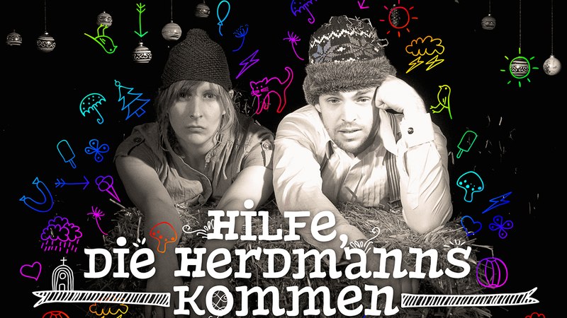 Two people in winter clothes are lying on hay. Colorful drawings and the text “Help, the Herdmanns are coming!” surround them., © Theater der Altstadt Two people in winter clothes are lying on hay. Colorful drawings and the text “Help, the Herdmanns are coming!” surround them., © Theater der Altstadt