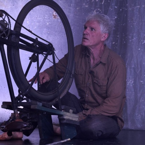 Gustav Mesmer - A flying bike builder and his life., &copy; Theaterhaus Stuttgart e.V.