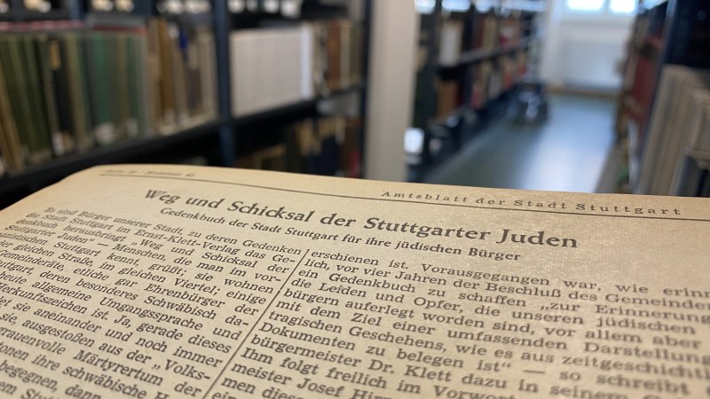 Das Amtsblatt berichtet 1964 über die Veröffentlichung des Buches von Maria Zelzer, © Stadtarchiv Stuttgart Das Amtsblatt berichtet 1964 über die Veröffentlichung des Buches von Maria Zelzer, © Stadtarchiv Stuttgart