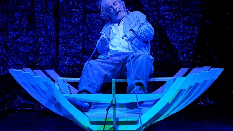 The Old Man and the Sea, © Richard Becker (Theater Lindenhof) The Old Man and the Sea, © Richard Becker (Theater Lindenhof)