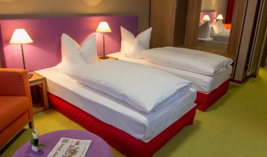 Twin room, © Schurwald Hotel