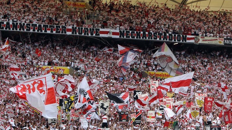 VfB fans in the Mercedes-Benz Arena, © SMG