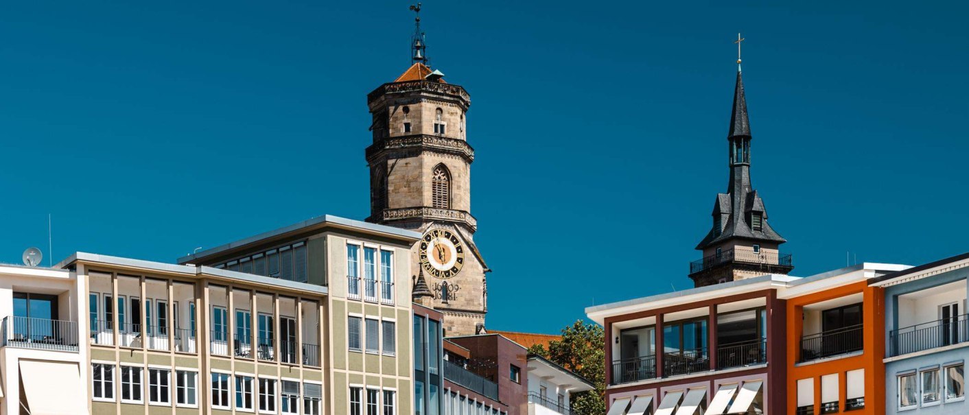 Rund um den Marktplatz: Türme der Stiftskirche, © Stuttgart-Marketing GmbH, Sarah Schmid