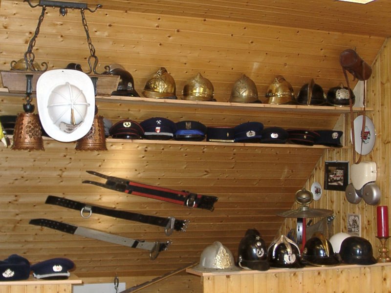 Ausstellung im Feuerwehrhelm-Museum Stuttgart-Untertürkheim, © Enslin Ausstellung im Feuerwehrhelm-Museum Stuttgart-Untertürkheim, © Enslin