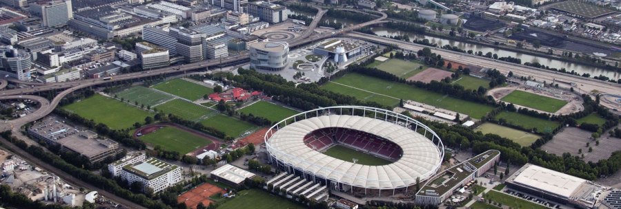 Luftaufnahme des Neckarparks in Stuttgart mit der Mercedes-Benz Arena im Vordergrund, umgeben von Sportpl&auml;tzen und Geb&auml;uden., &copy; Stuttgart-Marketing GmbH