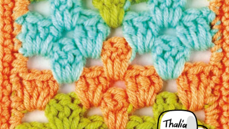 Ein buntes Granny Square in Orange, Gr&uuml;n und Blau, kunstvoll geh&auml;kelt. Perfekt f&uuml;r kreative Handarbeitsprojekte., &copy; Thalia Deutschland GmbH & Co. KG