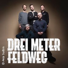 Drei Meter Feldweg - Gut Holz Tour 2025, © links im Bild