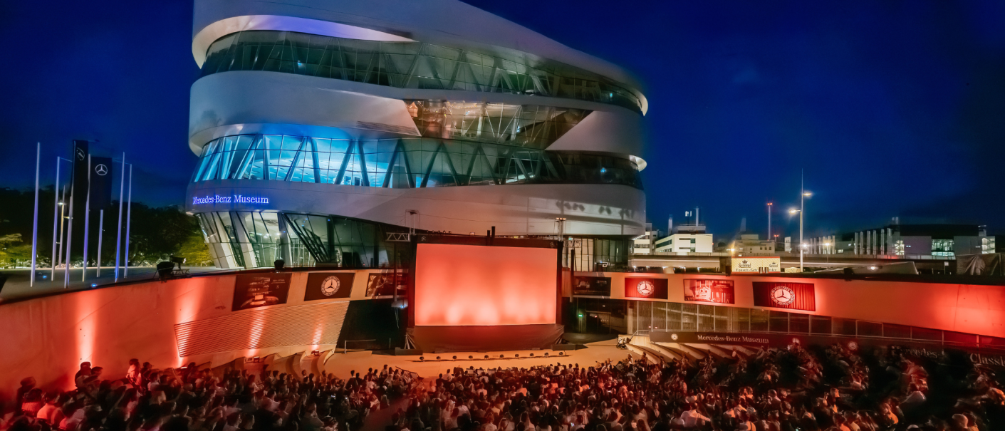 Open Air Kino, © ©Mercedes-Benz Museum_Thomas Niedermüller