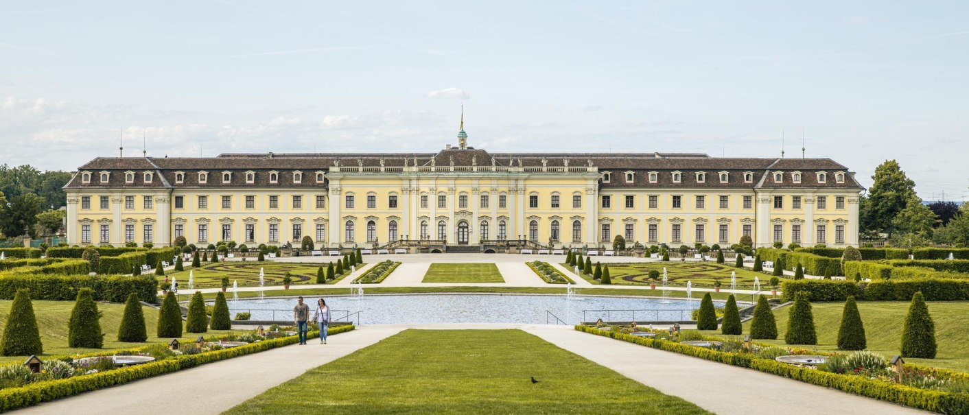 Ludwigsburg Palace, with its magnificent gardens and fountains, is a stunning sight on a sunny day., &copy; SMG Stuttgart Marketing GmbH - Sarah Schmid
