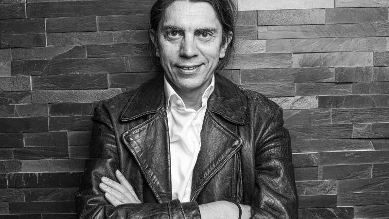 Der Stuttgarter Krimiautor Thomas Lang pr&auml;sentiert in der Bibliothek am Neckar sein nunmehr sechstes Bierabenteuer., &copy; Thomas Lang