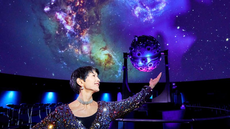Konzept und Musik: E-Piano, Synthesizer Masako Kamikawa, © Planetarium Stuttgart