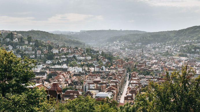 Blick von der Aussichtsplattform beim Teehaus im Weißenburgpark, © Sommertage.com/Romeo Felsenreich