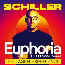 Plakat f&uuml;r Schillers Euphoria Tour 2026. Ein Mann steht vor einem stilisierten Sonnenuntergang. Text: 'Euphoria in Surround Sound - The Laser Experience'., &copy; links im Bild