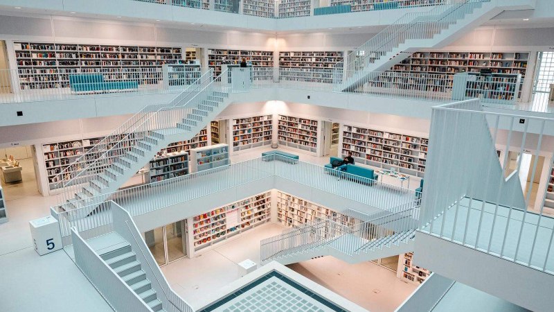 Stadtbibliothek Mailänder Platz, © Stuttgart-Marketing GmbH, Sarah Schmid