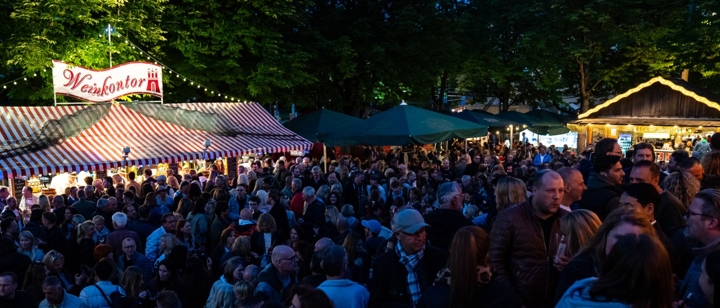 Hamburger Fischmarkt auf dem Stuttgarter Karlsplatz, &copy; WAGS Hamburg Evens GmbH