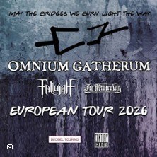 Poster f&uuml;r die Omnium Gatherum Europatour 2026 mit den Bands Fallujah und In Mourning. Hintergrund in Blau- und Graut&ouml;nen., &copy; links im Bild