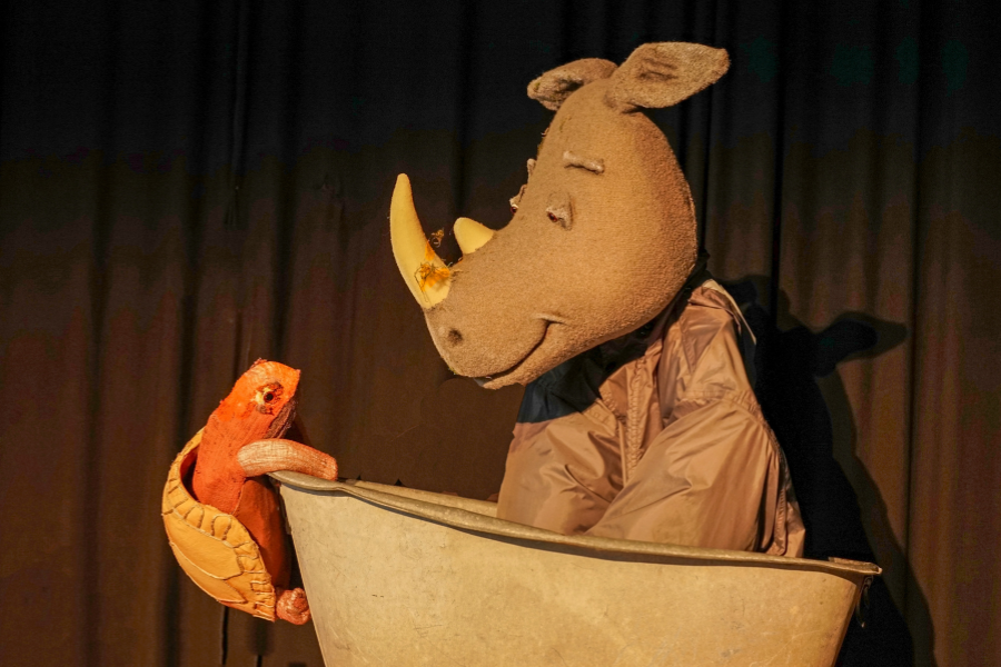 Ein Nashorn in der Badewanne?, &copy; Michael Fr&ouml;hlich