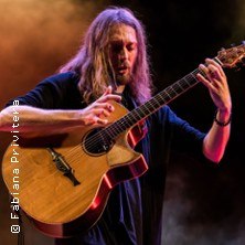 Mike Dawes - Live 2025, © links im Bild