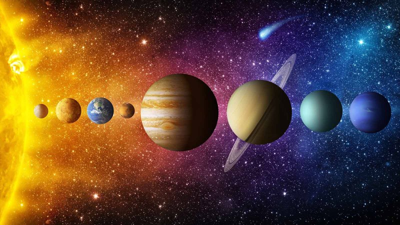 Illustration der Planeten des Sonnensystems in einer Linie vor einem farbenfrohen Sternenhintergrund., &copy; Planetarium Stuttgart
