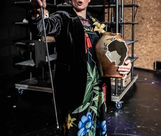 Eve und der zerbrochne Krug, &copy; Wilhelma Theater