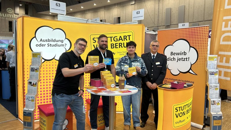 Mitarbeitende der Landeshaupstadt Stuttgart am Messestand, &copy; Landeshauptstadt Stuttgart