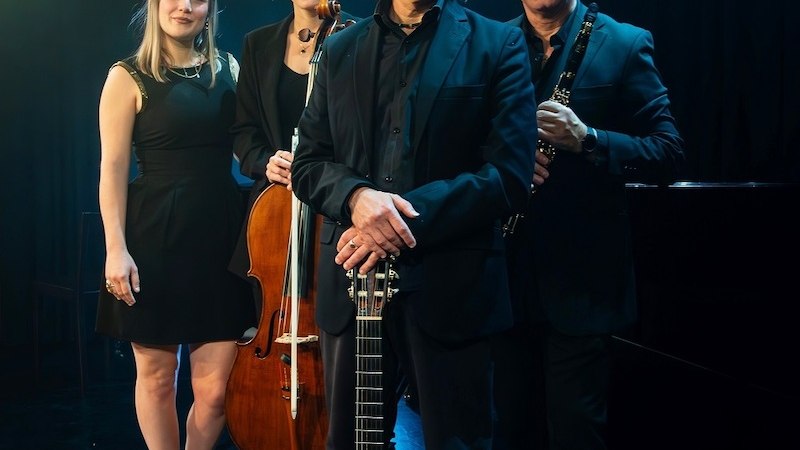 Pippo Pollina in Concerto, © Theaterhaus Stuttgart e.V. Pippo Pollina in Concerto, © Theaterhaus Stuttgart e.V.