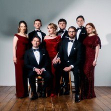 Voces8 - Christmas, &copy; see on the left