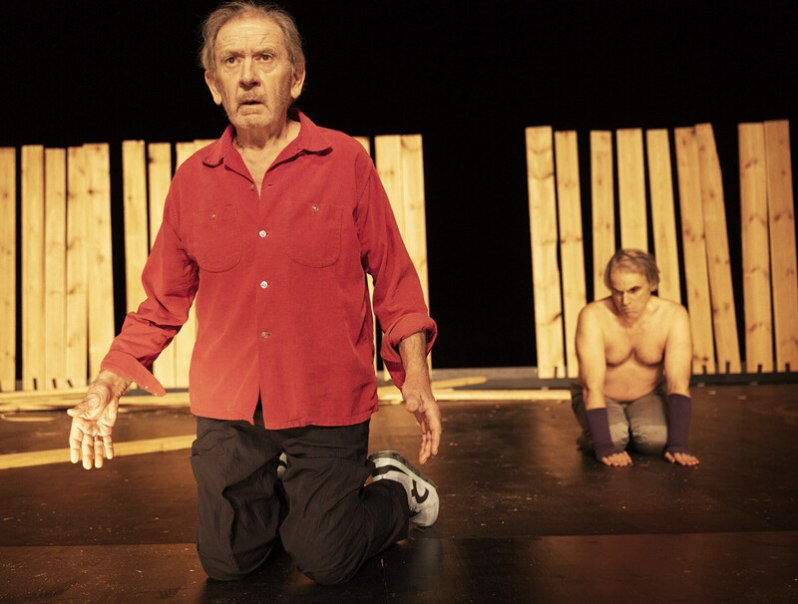 Tanzende Idioten, © Württembergische Staatstheater Stuttgart Tanzende Idioten, © Württembergische Staatstheater Stuttgart