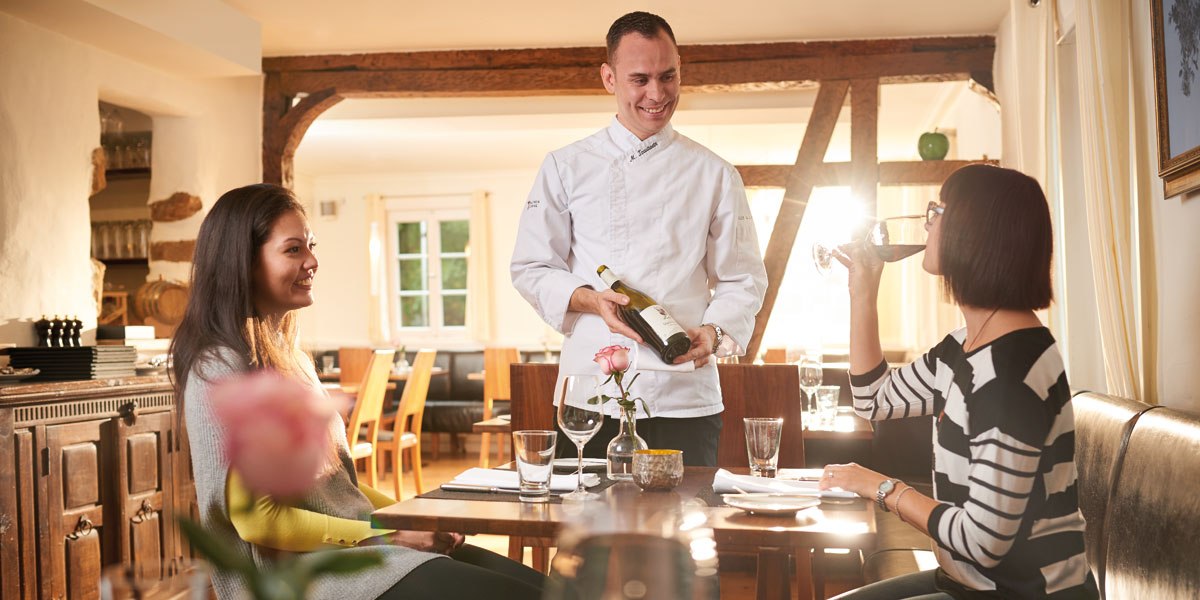 Gutes Essen, guter Wein: Max Trautwein als Gastgeber in der Linde