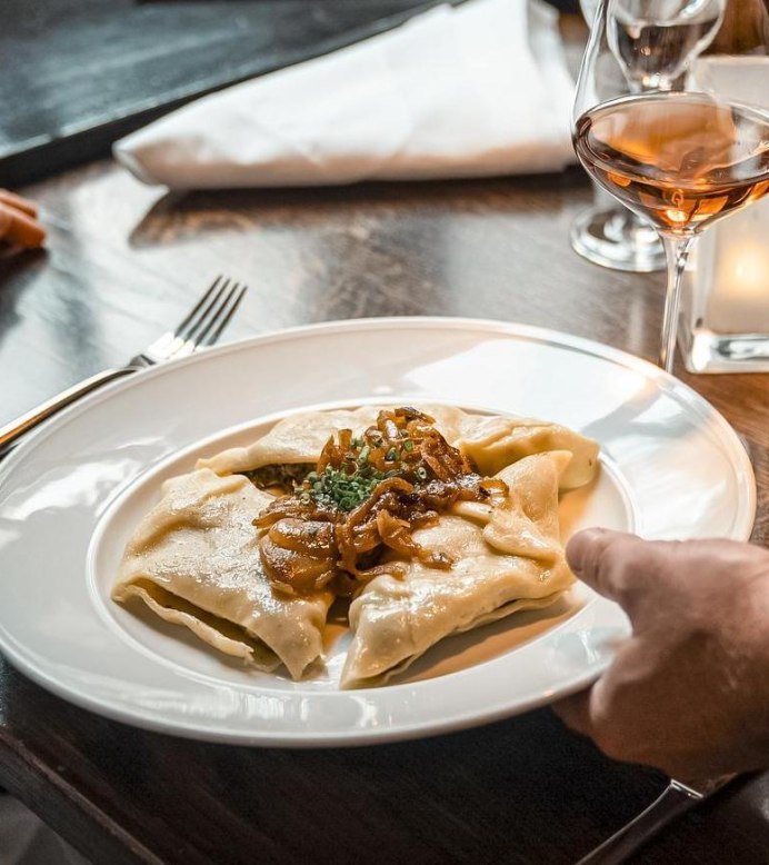 Maultaschen und Wein, © Stuttgart-Marketing GmbH, Sarah Schmid