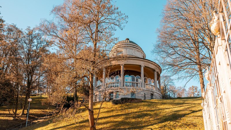Teahouse in Weissenburgpark, &copy; Stuttgart-Marketing GmbH, Sarah Schmid