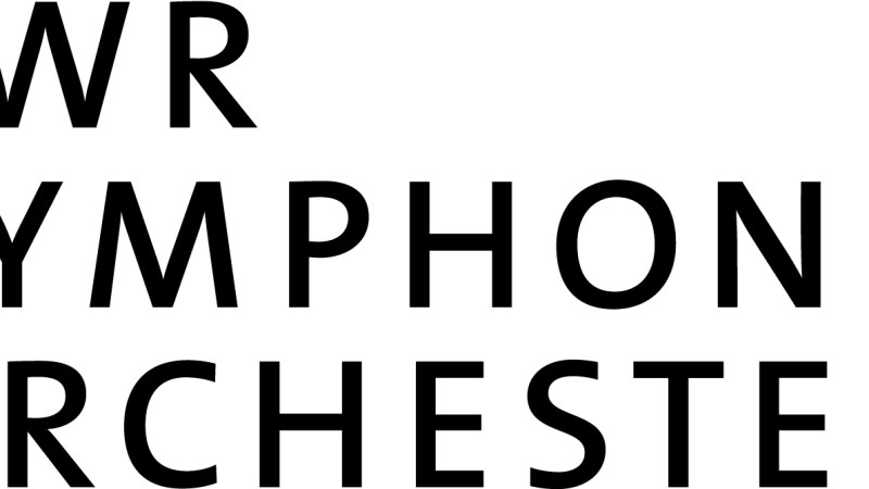 Schwarzes Logo des SWR Symphonieorchesters auf wei&szlig;em Hintergrund, bestehend aus den Worten "SWR SYMPHONIE ORCHESTER" in Gro&szlig;buchstaben., &copy; SWR