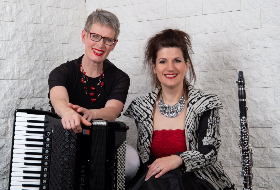 D'An&eacute;: Elke B&uuml;rger und Janina R&uuml;ger-Aamont, &copy; Elke B&uuml;rger