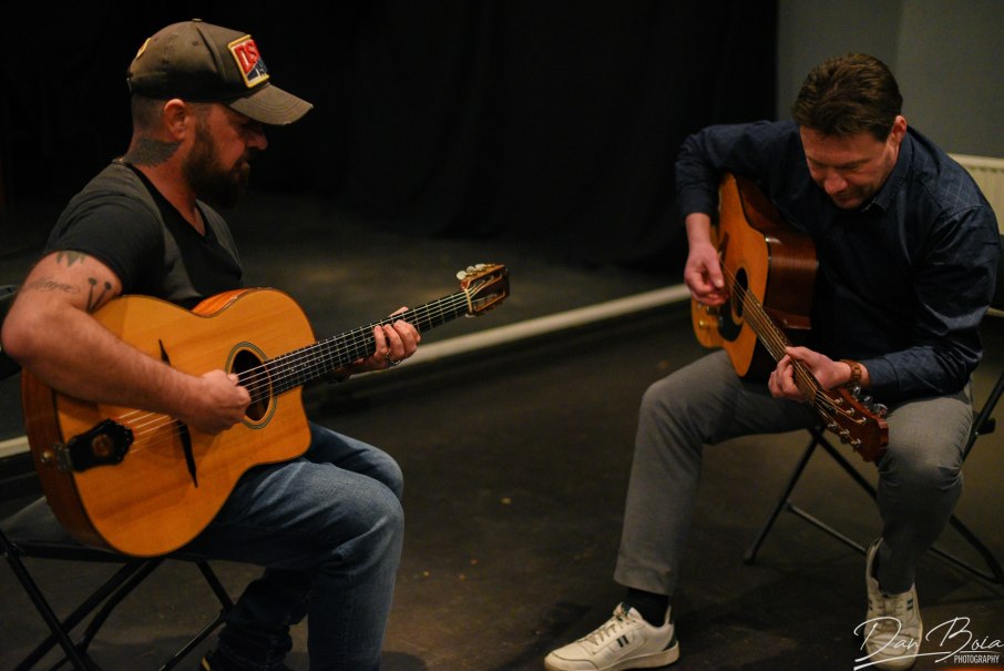 Gitarrenworkshop mit Mano Guttenberger, &copy; Theater am Olgaeck, Foto Dan Boia
