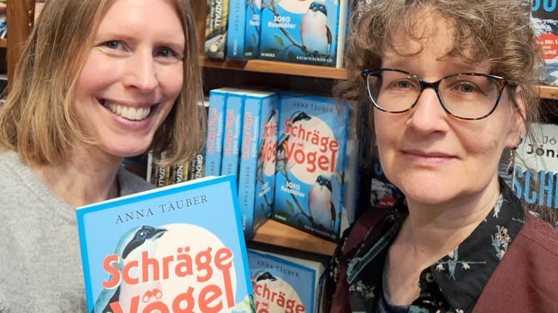 Dorothea Böhme und Regine Bott alias Anna Täuber stellen ihren neuen Roman vor., © privat
