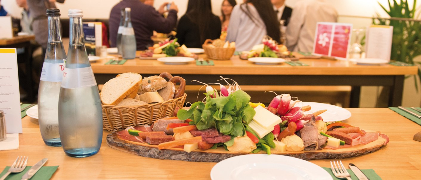 Snack platter, © Stuttgart-Marketing GmbH, Berger