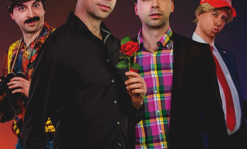Vier M&auml;nner in verschiedenen Outfits und Posen. Einer h&auml;lt eine Rose, ein anderer tr&auml;gt eine rote Kappe. Der Hintergrund ist dunkel gehalten., &copy; Renitenztheater Stuttgart e.V.