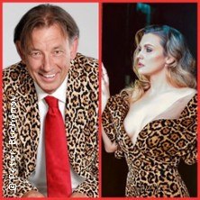Ein Mann und eine Frau tragen auffällige Leopardenmuster-Outfits. Der Mann lächelt, während die Frau elegant posiert., © links im Bild Ein Mann und eine Frau tragen auffällige Leopardenmuster-Outfits. Der Mann lächelt, während die Frau elegant posiert., © links im Bild