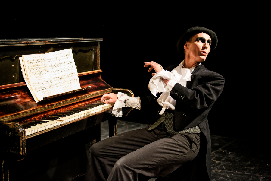 Ein Lied, das alle Tiere zusammenbringt., &copy; Lutz Edelhoff